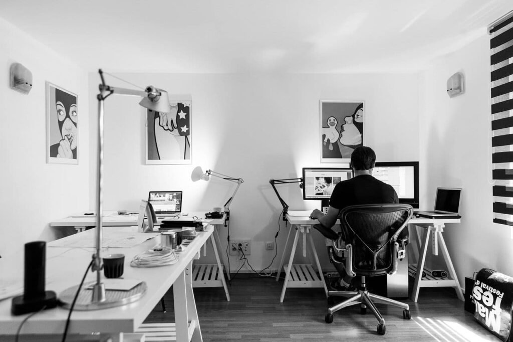 Como ganhar dinheiro como designer na Internet